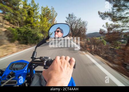 Quadbiking rund um Spetses, Saronische Inseln, Attika Region, Ägäische Küste, Griechenland, Europa Stockfoto