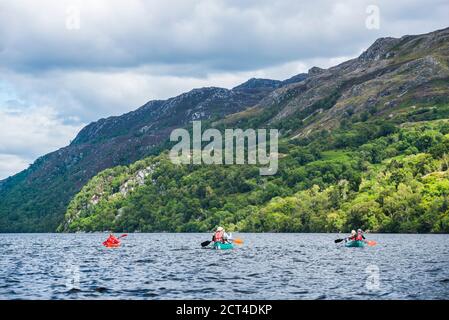 Kanu Loch Ness Abschnitt des Caledonian Canal, in der Nähe von Fort Augustus, Scottish Highlands, Schottland, Großbritannien, Europa Stockfoto