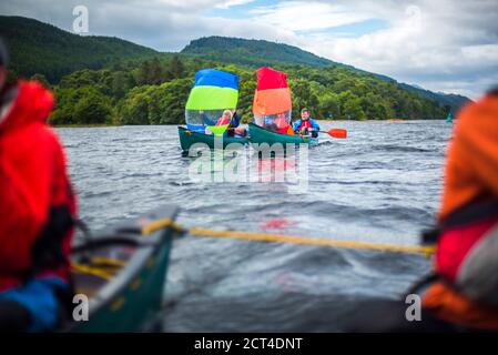 Kanu Loch Ness Abschnitt des Caledonian Canal, Scottish Highlands, Schottland, Großbritannien, Europa Stockfoto