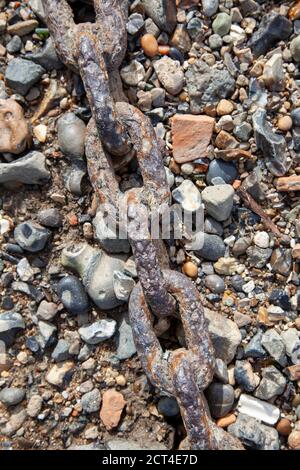 Rusty Chain on River Thames Embankment - London Stockfoto