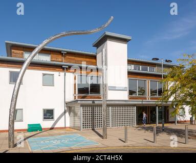 Modernes Gesundheitszentrum Gebäude in Ravenswood privaten Wohnbau, Ipswich, Suffolk, England, Großbritannien Stockfoto