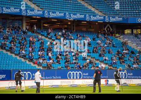 Eintausend Zuschauer waren am 18. September 2020 in Hamburg/Deutschland zum Spiel, Fan, Fans, Fans, Fans, Fans, 1000, Fußball 2. Bundesliga, 1. Spieltag, HSV Hamburg Hamburg Hamburg (HH) - Fortuna Düsseldorf (D) 2: 1 zugelassen. ¬ Verwendung weltweit Stockfoto