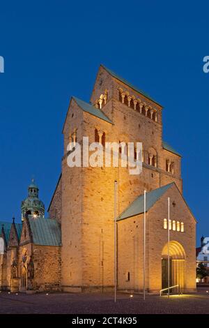 Abendfoto, Dom, Hildesheim, Niedersachsen, Deutschland Stockfoto