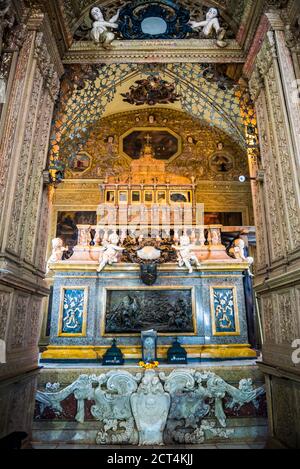 Grab des heiligen Franz-Xaver, Basilika von Bom Jesus, UNESCO-Weltkulturerbe in Old Goa, Goa, Indien Stockfoto