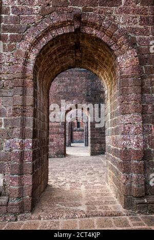 Basilika von Bom Jesus, UNESCO-Weltkulturerbe in Old Goa, Goa, Indien Stockfoto