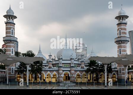 17. März 2018: Fassade der Moschee Masjid Jamek in Kuala Lumpur, Malaysia Stockfoto