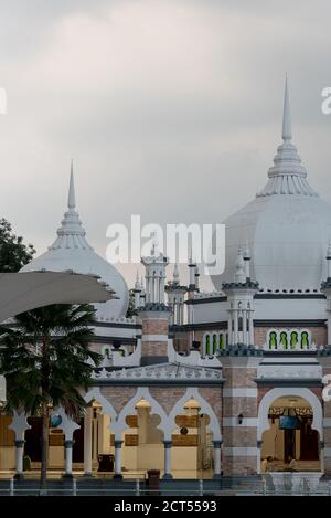 17. März 2018: Fassade der Moschee Masjid Jamek in Kuala Lumpur, Malaysia Stockfoto