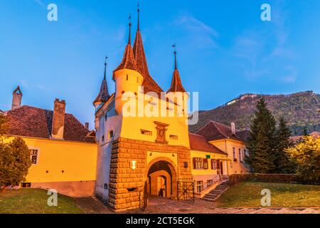 Brasov, Rumänien. Catherine-Tor. Stadttor aus dem Mittelalter. Stockfoto