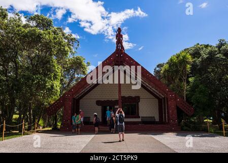 Maori Meeting House, Waitangi Treaty Grounds, Bay of Islands, Northland Region, North Island, Neuseeland Stockfoto