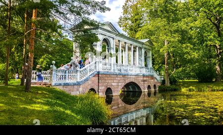 Marmorbrücke (Palladio) im Catherine Park. Puschkin (Zarskoe Selo), St. Petersburg, Russland. Stockfoto