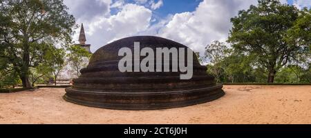 Kiri Vehera Dagoba in der antiken Stadt Polonnaruwa, UNESCO World Heritage Site, Sri Lanka, Asien Stockfoto