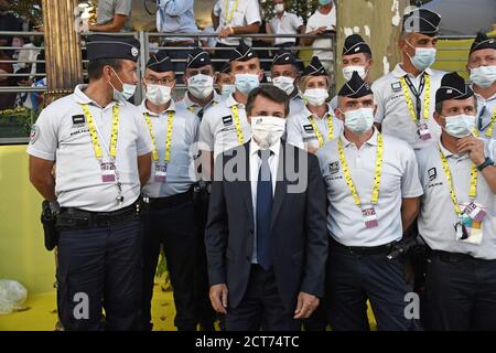 Nizza Bürgermeister Christian Estrosi während der Tour de France 2020, Radrennen Etappe 21, Mantes la jolie - Paris Champs-Elys.es (122 km) am 20. September 2 Stockfoto