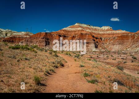 Der Toadhocker Trail führt zu einem Gebiet von Hoodoos und Ausgewogene Felsformationen durch Jahrhunderte der Erosion und ist geschaffen Teil der Grand Staircase-Escala Stockfoto