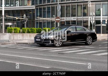 Der neue 2018 Audi A8 50 TDI quattro auf den Straßen der Stadt Stockfoto