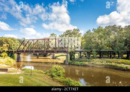 Alte, historische Jefferson Eisenbahnbrücke in Jefferson, Texas, USA Stockfoto