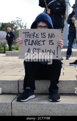 Schüler und Lehrer protestieren im Rahmen der globalen Bewegung "fridays for Future" in Bantry, Wolfe Tone Square, 20. September 2019 für Klimagerechtigkeit Stockfoto