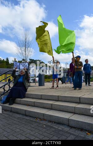 Schüler und Lehrer protestieren im Rahmen der globalen Bewegung "fridays for Future" in Bantry, Wolfe Tone Square, 20. September 2019 für Klimagerechtigkeit Stockfoto