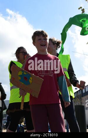 Schüler und Lehrer protestieren im Rahmen der globalen Bewegung "fridays for Future" in Bantry, Wolfe Tone Square, 20. September 2019 für Klimagerechtigkeit Stockfoto