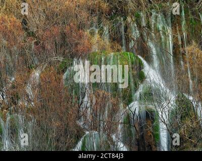 Fluss Cuervo verzauberte Landschaft der Quelle des Flusses, Cuenca, Spanien Stockfoto