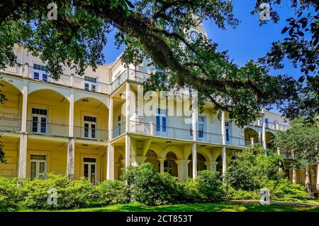 Das Lucey Administration Center ist im Spring Hill College, 22. August 2020, in Mobile, Alabama, abgebildet. Das Gebäude wurde 1869 erbaut. Stockfoto