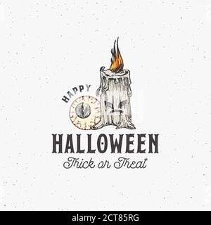 Trick or Treat Vintage Style Halloween Logo oder Label Vorlage. Handgezeichnetes Auge und Evil Candle Sketch Symbol und Retro Typografie. Schäbige Struktur Stock Vektor