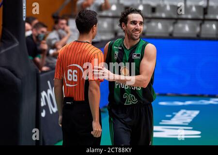 Ferran Bassas von Joventut de Badalona während des Liga Endesa-Matches zwischen Divina Seguros Joventut und Unicaja Malaga Baloncesto am Pabellón Olímpico. September 2020 in 21 de Badalona in Barcelona, Spanien. Stockfoto