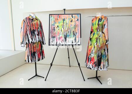 London, Großbritannien. September 2020. CHRISTOPHER KANE SS21 Präsentation während der London Fashion Week September 2020 - London, UK. 18/09/2020 Quelle: dpa picture Alliance/Alamy Live News Stockfoto