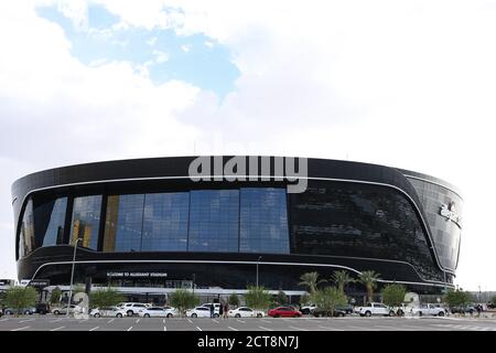 Las Vegas, NV, USA. September 2020. Außenansicht des Allegiant Stadions vor dem Beginn des Fußballspiels am Montagabend mit den New Orleans Saints und den Las Vegas Raiders in Las Vegas, NV. Christopher Trim/CSM/Alamy Live News Stockfoto