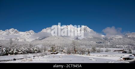 DER WILDE KAISER IN GOING AM WILDEN KAISER, ÖSTERREICH. BILDNACHWEIS : © MARK PAIN / ALAMY STOCK FOTO Stockfoto