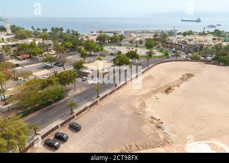 Aqaba, Jordanien - 18. Mai 2018: Stadtbild von Aqaba an sonnigen Tagen, Jordanien Stockfoto