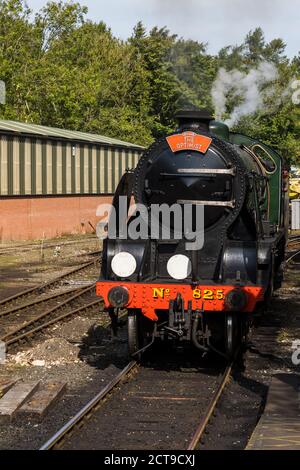 Zug fährt in Pickering Station auf der North Yorkshire Railway im September 2020. Stockfoto