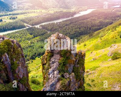 Altai Berge republik, Blue Katun Fluss mit Wolken Russland, Luftaufnahme von oben Stockfoto