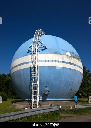 Deutschland, Baden-Wurttemberg, Gas-Tank von einer Wasseraufbereitungsanlage Stockfoto