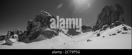 Italien, Dolomiten, Almhütte im Sella Gruppe Stockfoto