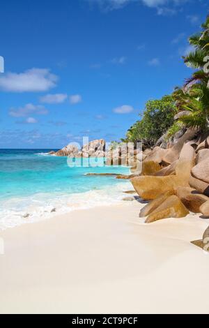 Seychellen, Blick auf den Strand von Anse Cocos auf La Digue Island Stockfoto