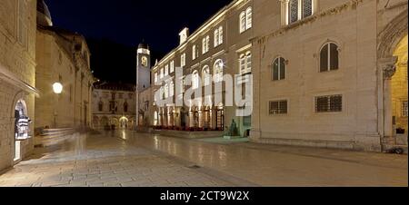 Kroatien, Dubrovnik, Blick auf Altstadt, Sponza-Palast Stockfoto