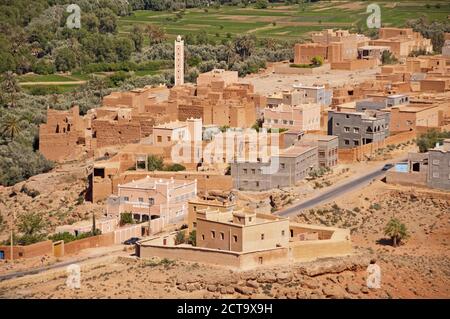 Afrika, Marokko, Souss-Massa-Draa, Tinghir, Blick zur Oasenstadt Tinghir Stockfoto