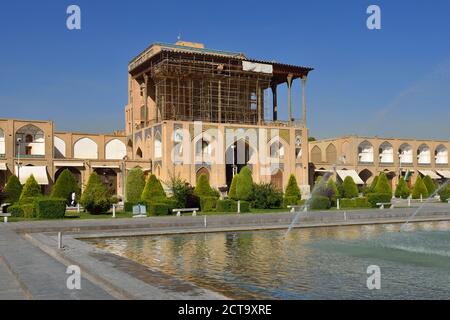 Iran, Provinz Isfahan, Isfahan, Ali Qapu Palast am Meidan-e Emam, Naqsh-e Jahan, Imam-Platz Stockfoto