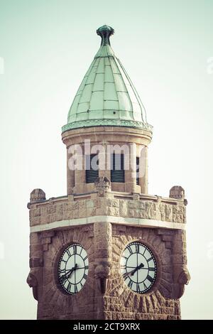 Deutschland, Hamburg, St. Pauli, Clock tower Stockfoto