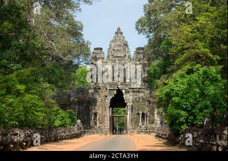 Asien, Kambodscha, Siem Reap, Angkor Thom, Tor mit Gesichtern des Bodhisattva Stockfoto