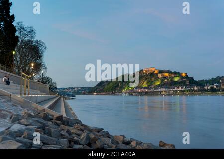 Deutschland, Koblenz, Rhein in der Nähe der Festung Ehrenbreitstein Stockfoto