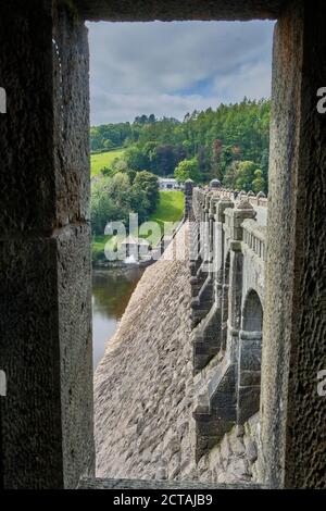 Blick auf den Damm am Lake Vyrnwy, Powys, Wales Stockfoto