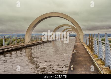 20.09.2020 Falkirk, Schottland, Großbritannien. Das Falkirk Wheel ist ein rotierender Bootslift in Zentral-Schottland, der den Forth und Clyde Kanal mit der Union C verbindet Stockfoto