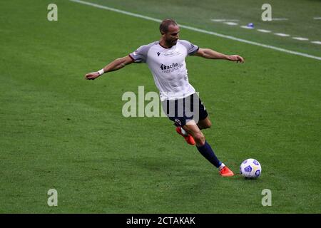 Mailand, Italien. September 2020. Italienische Serie A. Lorenzo De Silvestri von Bologna FC in Aktion während der Serie EIN Spiel zwischen AC Mailand und Bologna FC. Stockfoto