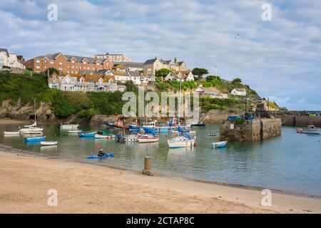 Newquay Hafen, Blick im Sommer auf den Hafen in Newquay, Cornwall, Südwestengland, UK Stockfoto