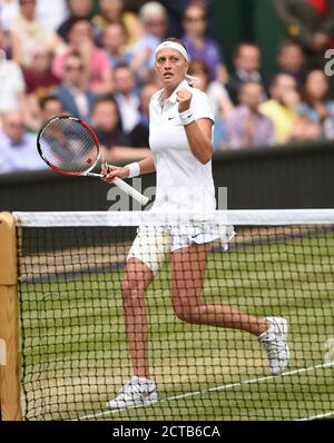 Petra Kvitova auf dem Weg zum Wimbledon Ladies Finale 2014. Eugenie Bouchard / Petra Kvitova. Bild-Kredit : © MARK PAIN / ALAMY Stockfoto