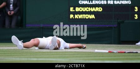 Petra Kvitova gewinnt das Wimbledon Ladies Finale 2014. Eugenie Bouchard / Petra Kvitova. Bild-Kredit : © MARK PAIN / ALAMY STOCK FOTO Stockfoto