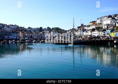 Brixham, Devon, Großbritannien. September 14, 2020. Ruhige Schönheit des Morgens am Hafen von Paignton in Devon, Großbritannien. Stockfoto