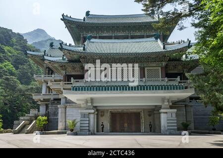 Die Große Halle, Myohyang Berge, Nordkorea Stockfoto