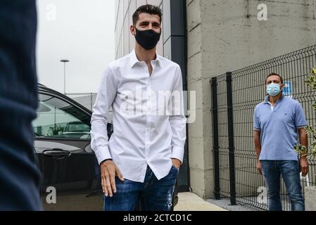 Turin, Italien. September 2020. Alvaro Morata kommt am 22. September 2020 zu einem medizinischen Besuch im Allianz Stadion in Turin an. (Foto von Alberto Gandolfo/Pacific Press/Sipa USA) Quelle: SIPA USA/Alamy Live News Stockfoto